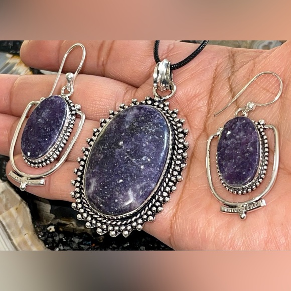 “The Peace Stone” Lepidolite Pendant & Earrings Set - Picture 3 of 14